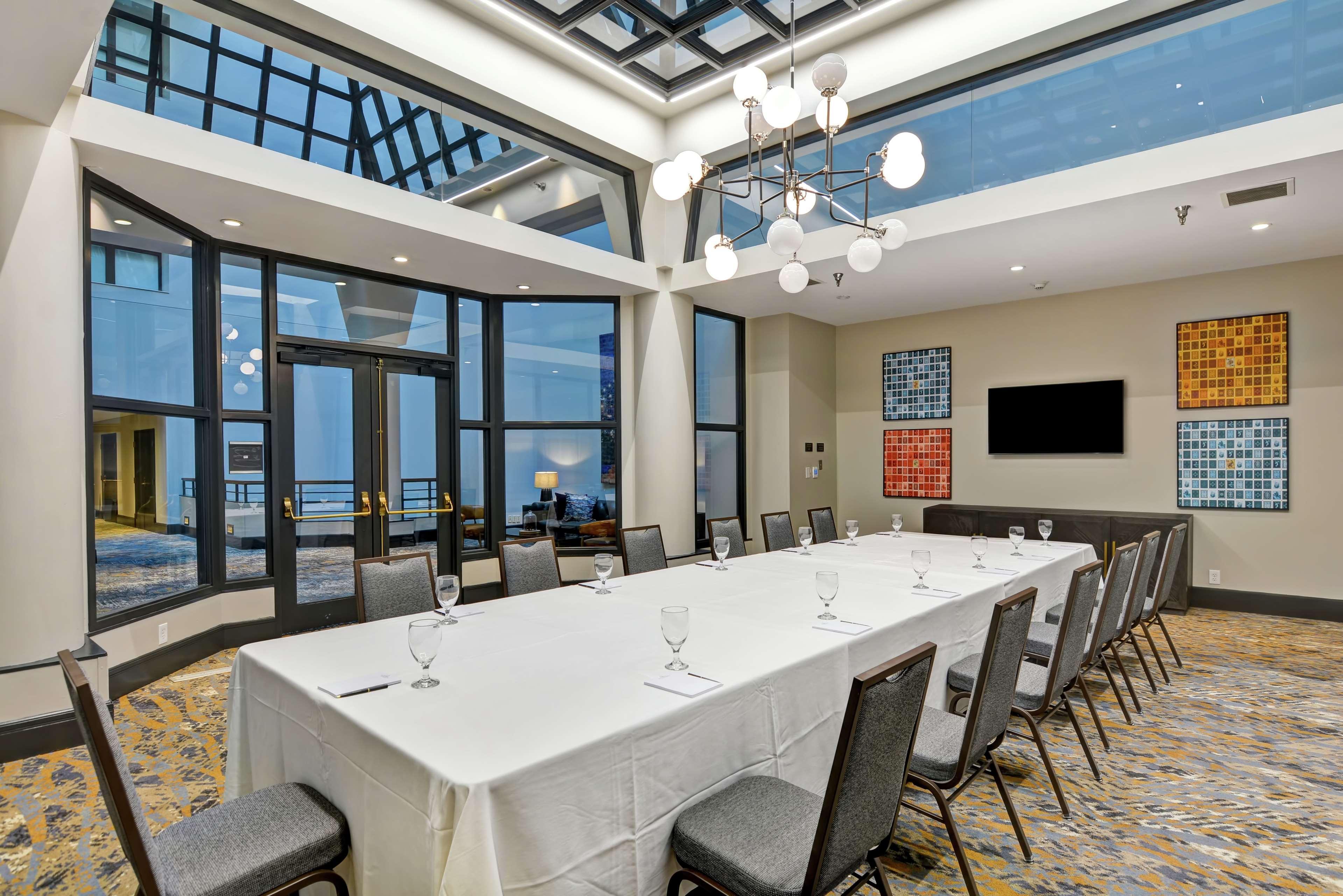 The Cincinnatian Curio Collection By Hilton Bagian luar foto
